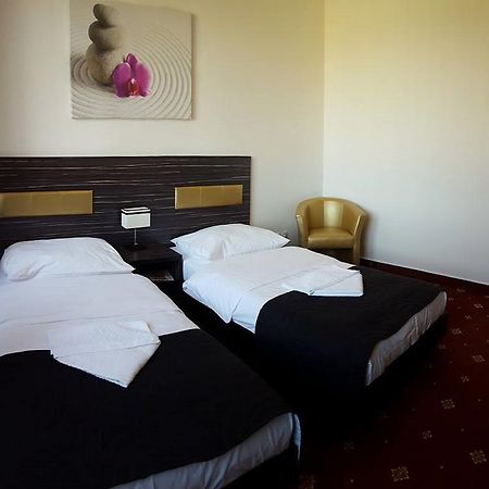 Hotel Montenegro Bruntál Eksteriør bilde