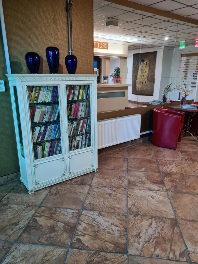 Hotel Montenegro Bruntál Eksteriør bilde