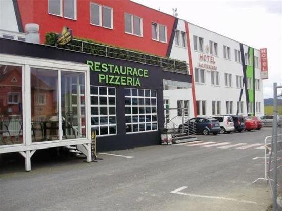 Hotel Montenegro Bruntál Eksteriør bilde