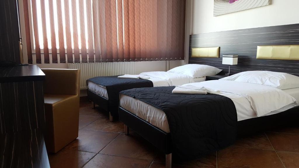 Hotel Montenegro Bruntál Eksteriør bilde