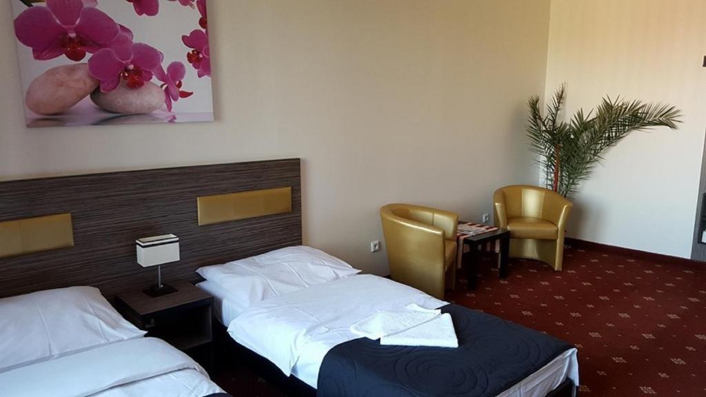 Hotel Montenegro Bruntál Eksteriør bilde